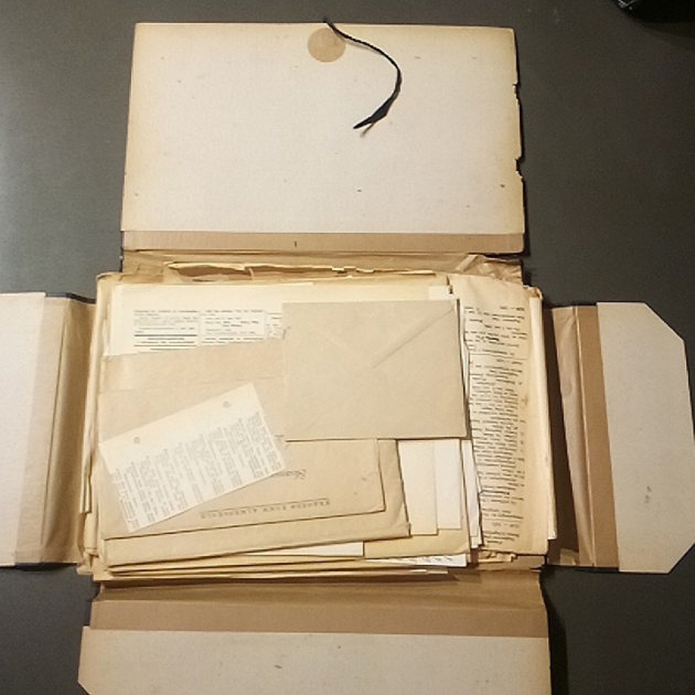 1918 to 1956 100+ piece collection of documents, letters and headlines